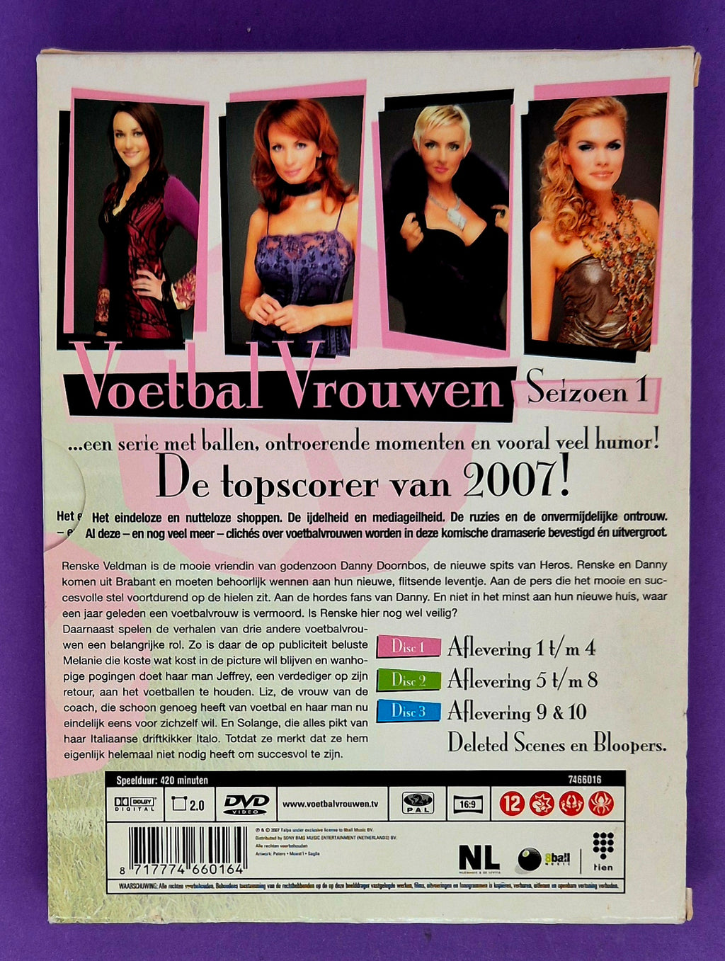 Voetbalvrouwen - Seizoen 1 DVD